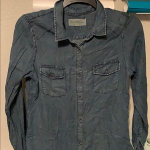 Denim button shirt L